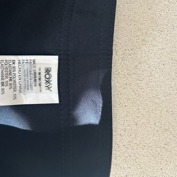 Roxy Black Women's Boardshorts with Drawstring Waist - Picture 6 of 7